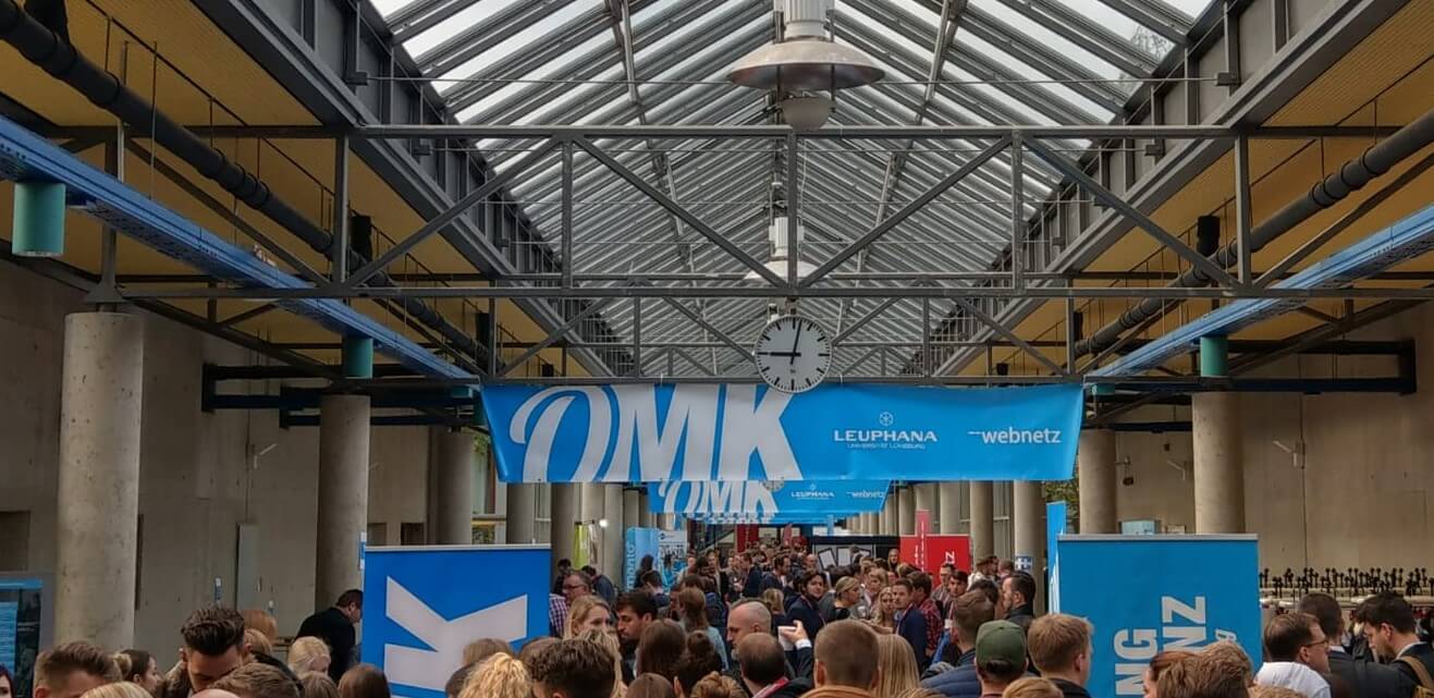 Foyer bei der OMK